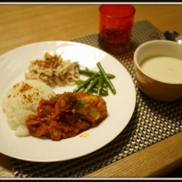 手羽元のトマトリンゴソース煮とかクリスマスの思い出とか。Boiled chicken and.