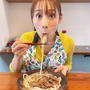 ランチは茄子味噌うどんです！！