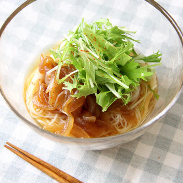 甘辛玉ねぎそうめん*たっぷり水菜乗せ*