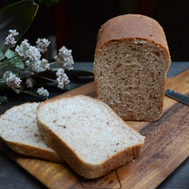 Rye Bread ホシノ天然酵母でライ麦パン