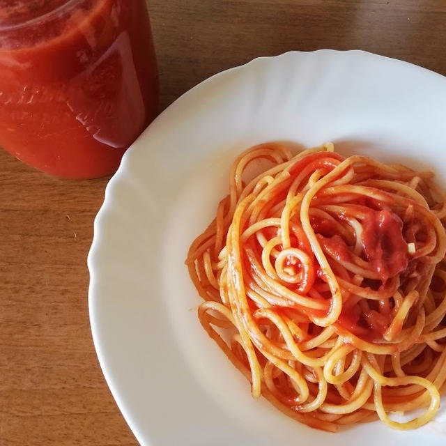 トマトの水煮缶でつくる基本のトマトソースレシピ！イタリアのマンマの味