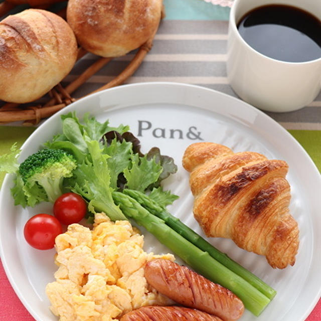 Pan&さんのパンで朝ごはん