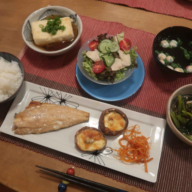 トロホッケでヘルシー献立の晩ご飯　と　我が家の白い花たち♪