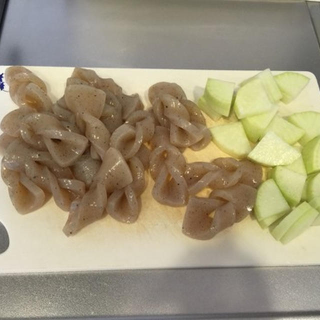 ストウブで唐揚げ