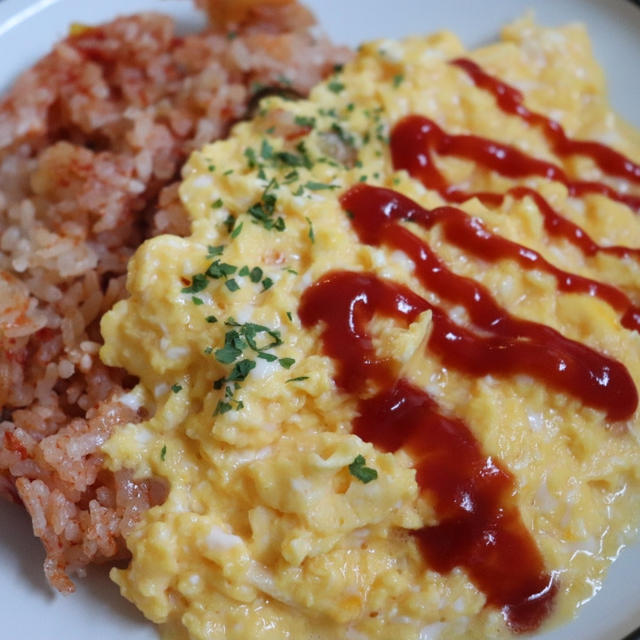 寝坊でギリギリ朝ごはん☆とろとろオムライス
