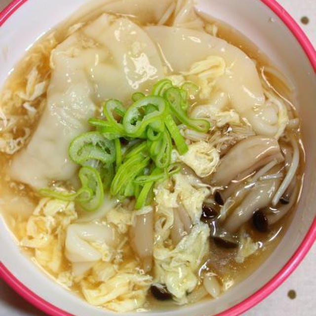 柚子胡椒香る＊きのこと卵のとろ～りスープ餃子