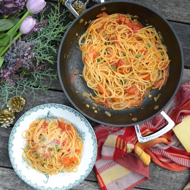 One-Pan Tomato Pasta ワンパントマトパスタ