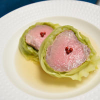 ブロック肉のロールキャベツ【ぐんまクッキングアンバサダー】キャベツで包んで低温調理、お肉が柔らかジューシーなボリュームおつまみ。