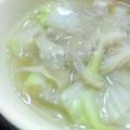 白菜とまいたけの春雨スープ