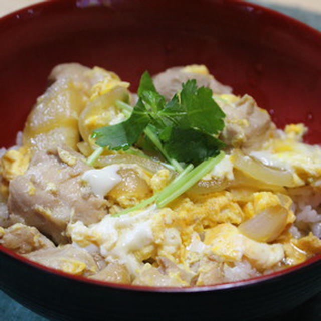 365日米レシピNo.93「地酒で作る親子丼」