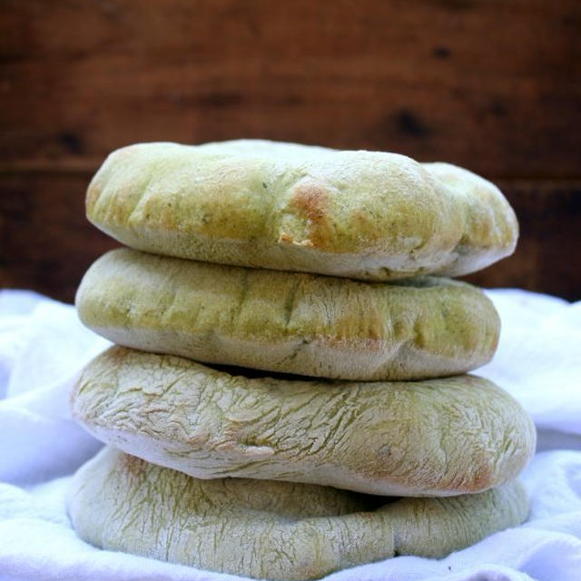 Spinach Pita Breadほうれん草ピタブレッド