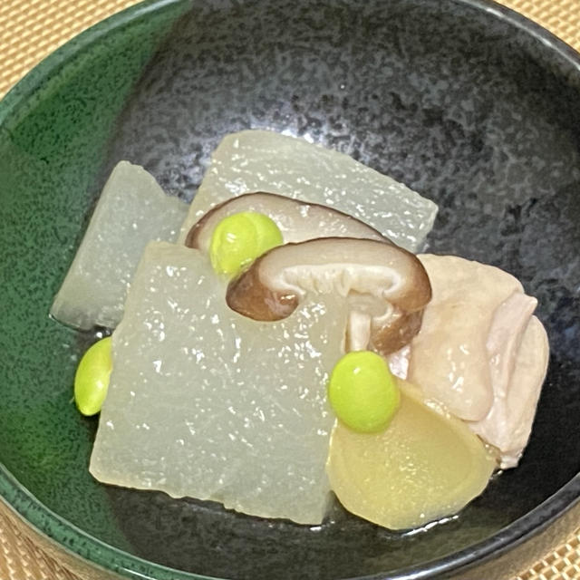 薬膳ってなぁに？今日は金運のチキンがラッキー、家庭運もアップ、鶏もも肉と冬瓜の中華スープ煮で薬膳