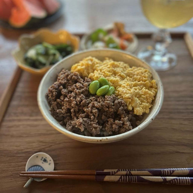 失敗ゼロ！そぼろ丼をふわふわに簡単に大量に作る方法