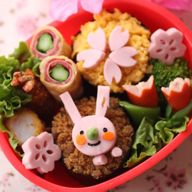 苺ﾏﾏのキャラ弁当教室〜うさちゃんのお花見弁当〜