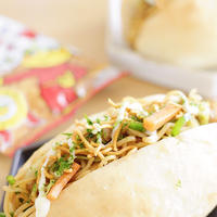 ヤバイ美味さ☆ふわカリもちっとトリプル食感のダブル焼きそばパン