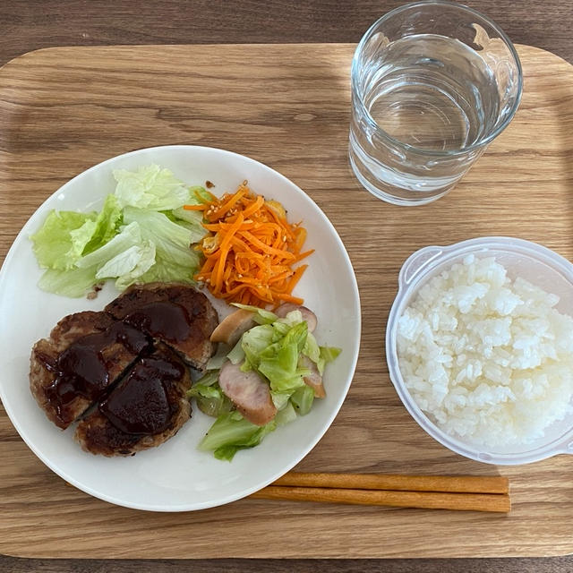 こんな日もあっていい♪冷凍ごはんはパックのまま、ドン！