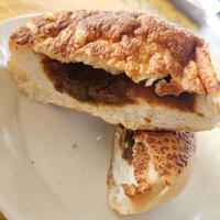 【カレーパン】スーパーで必ず目にする＜ポケモンパン＞焼きチーズカレー