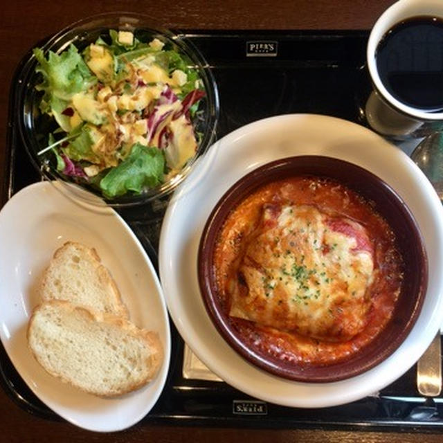 【等々力】ピアーズカフェ　500円ラザニアモーニング　早めにランチバケットとドリンクとサラダ付