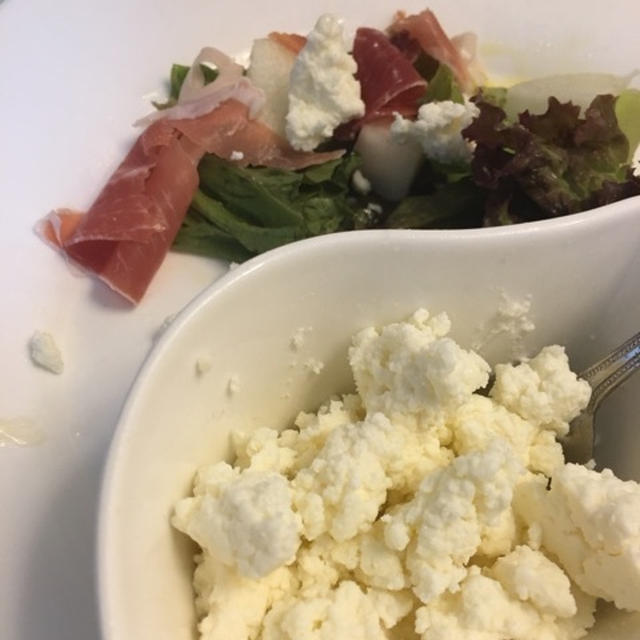 手作りチーズ。
