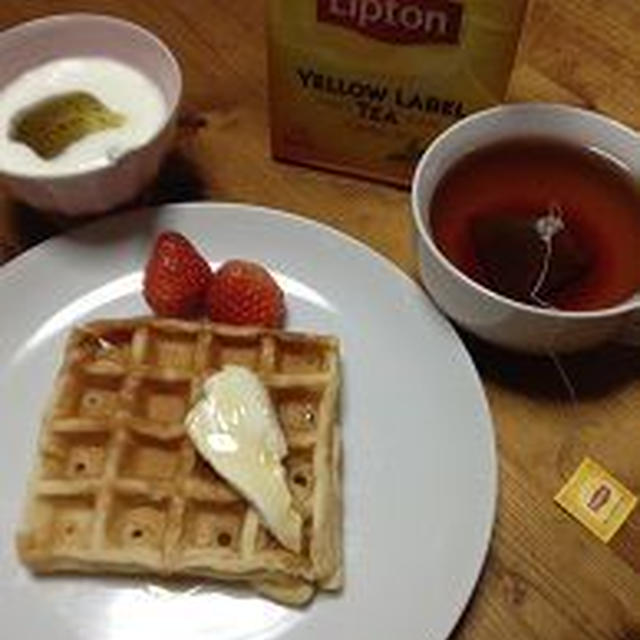 朝の紅茶と朝食