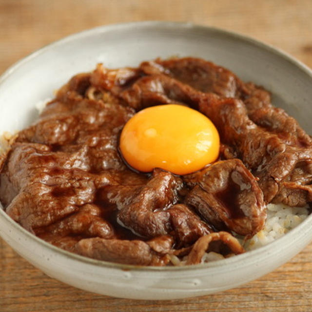 夏の簡単スタミナ飯・焼肉丼ぶり