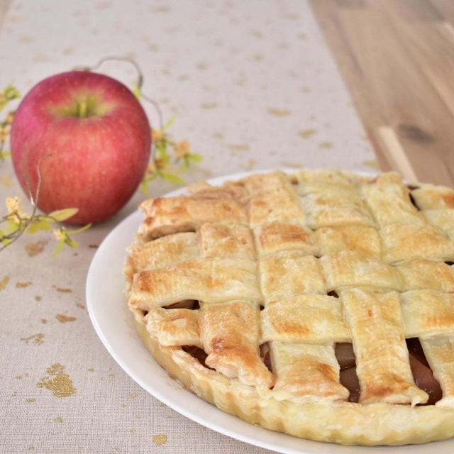 【レシピ】秋はやっぱりアップルパイだよ。シナモン多めのアップルパイ出来た。