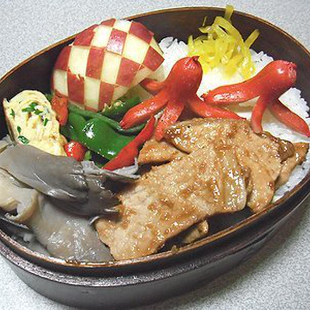 予期せぬしょうが焼き弁当・・・