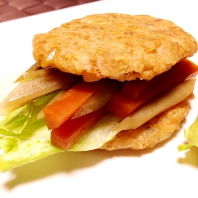 大豆おやきのキンピラバーガー