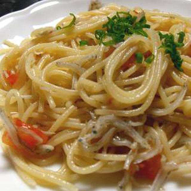 しらすとトマトの和風パスタ