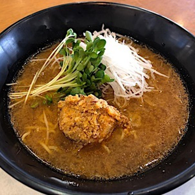 ひるがの高原ＳＡでちょい辛味噌ラーメン