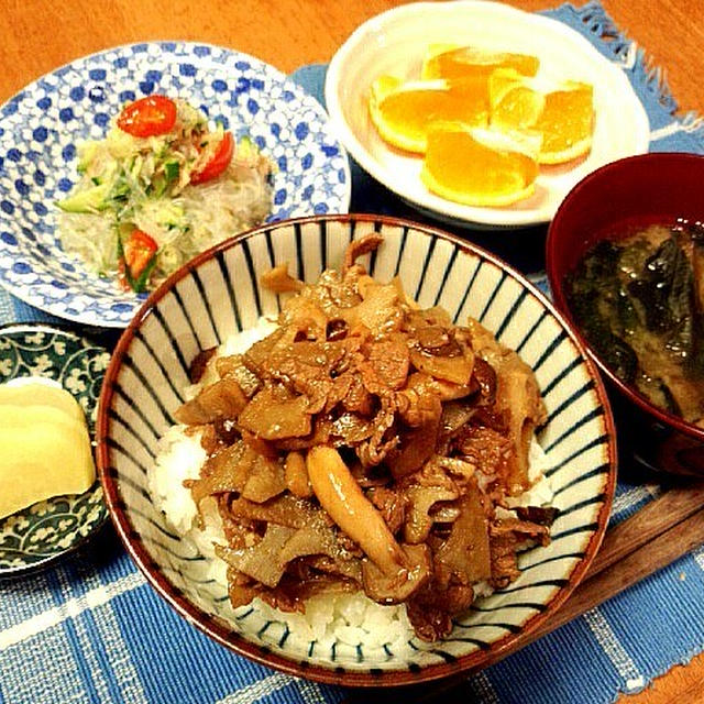 蓮根と牛肉の甘辛丼