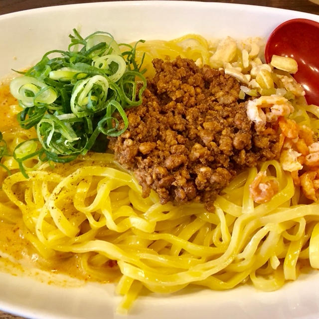 学芸大学 担担麺　すする　汁なし担担麺　もっちり麺がいい感じ