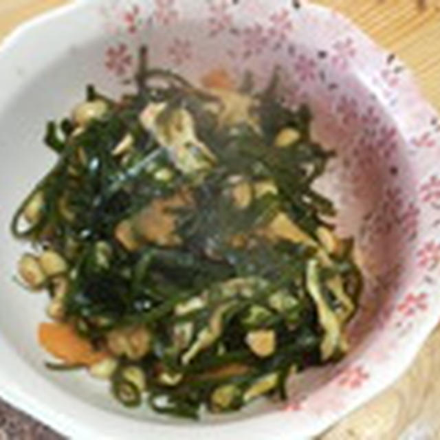 こぶと野菜の煮物