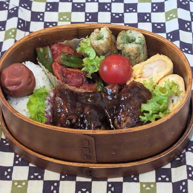 今週のお弁当いろいろと　『トマたまカレーうどん』♪