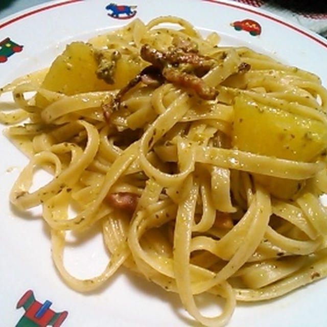 パスタジェノベーゼ＆ニースワースサラダ