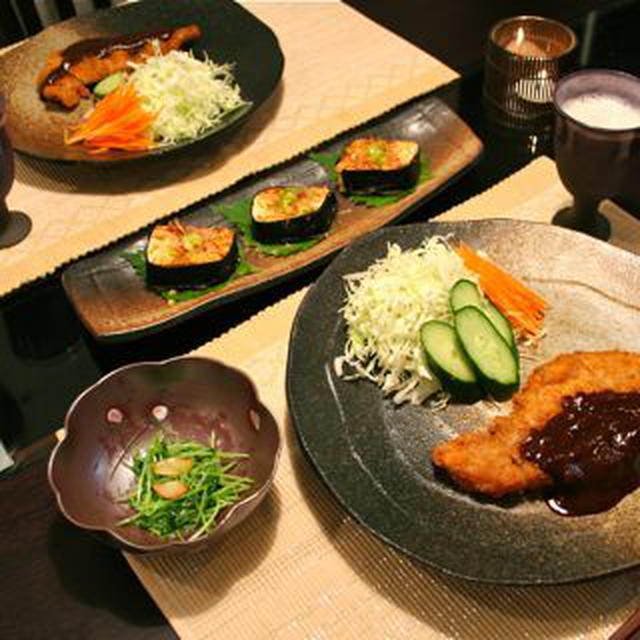 ご当地グルメの味噌カツ＆カレーモーニング