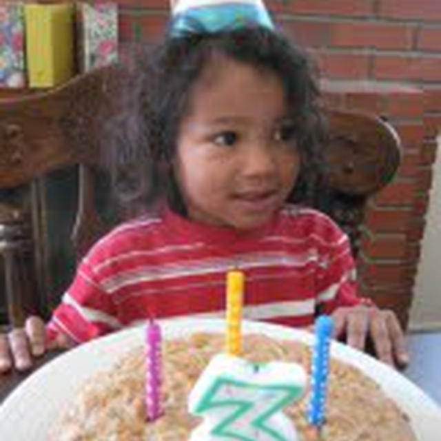 なおくん、３歳のお誕生日ケーキ