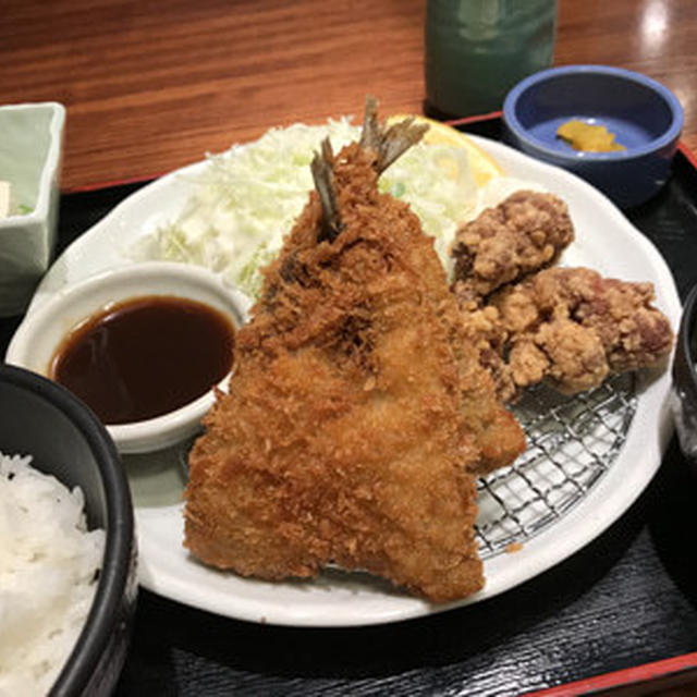 喰処飲処 蛍火 品川インターシティ店／日替り定食はアジフライと唐揚げ！