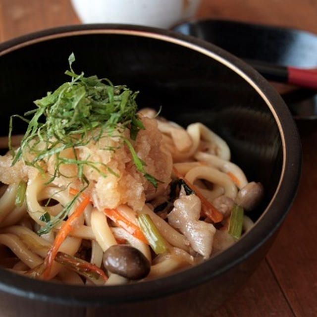 焼きおろしうどん、チビ救急車に乗る～