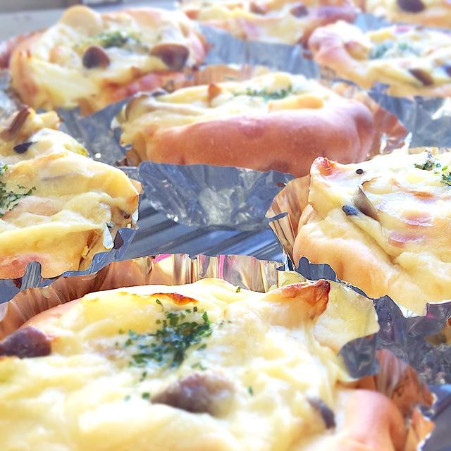 寒い季節にぴったり！豆乳きのこグラタンパン！12/1(金）にイベンコラボで食べることが出来ます♪