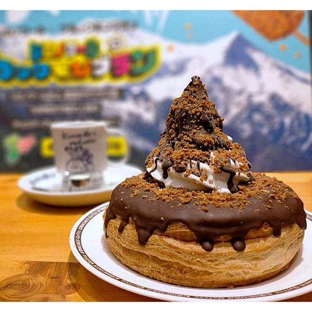 パリッとザクザクを完璧再現「シロノワール ブラックモンブラン」コメダ珈琲店×竹下製菓の限定コラボ