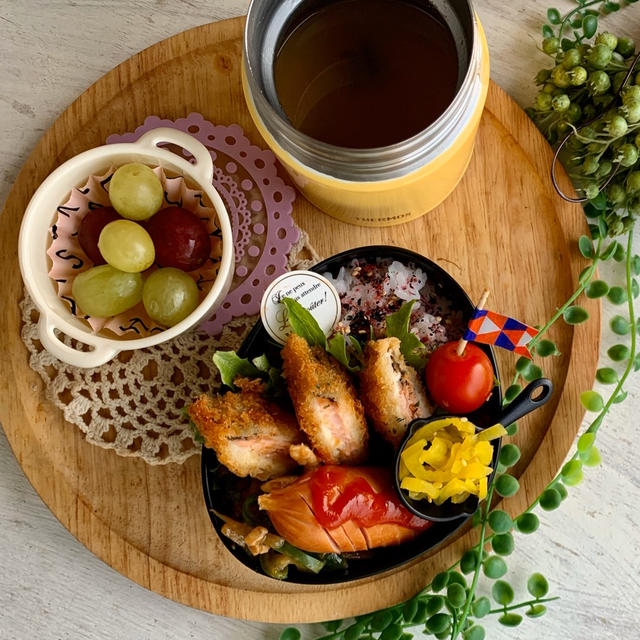 ＊お久しぶりな自分弁当！鮭のチーズフライ＊