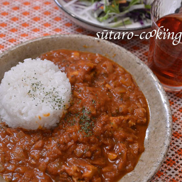 トマトサルチャでトマトカレー