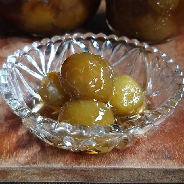 庭の梅の実を使って❤ぷっくり艶々たったひと晩でとろける梅の蜜煮❤