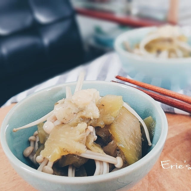 【うちごはん】電子レンジで簡単！なすとえのきの和え物〜ねぎ塩のせ〜