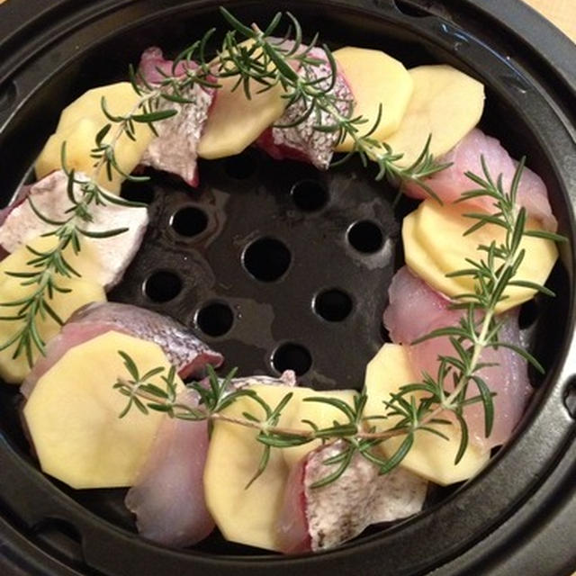 「鱈とじゃが芋の蒸しもの」 ～ 柚子こしょう入りオイルで。
