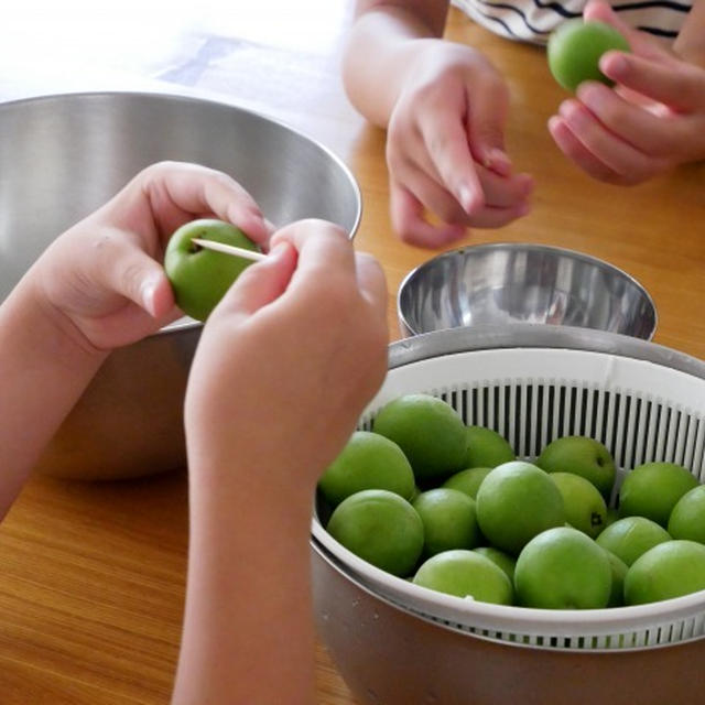 子どもたちの梅シロップ作り＊２０２０