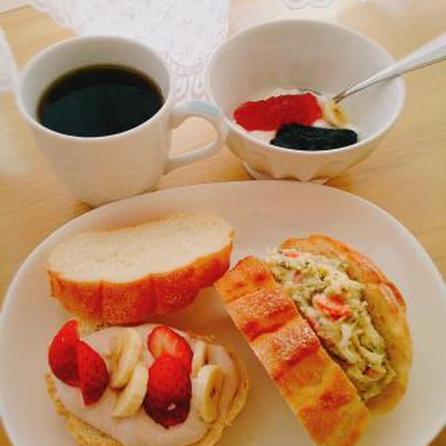 ミルクハース♪いちごとバナナのフルーツサンド♪