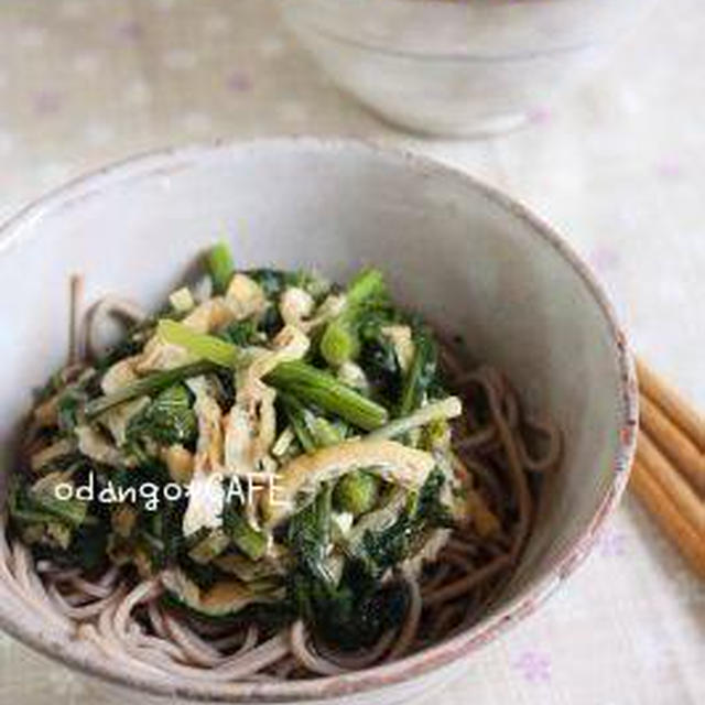 からめて美味しい♪春菊と油揚げのとろみ蕎麦