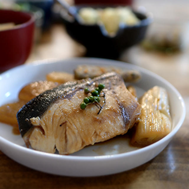 鰤大根と魯肉飯